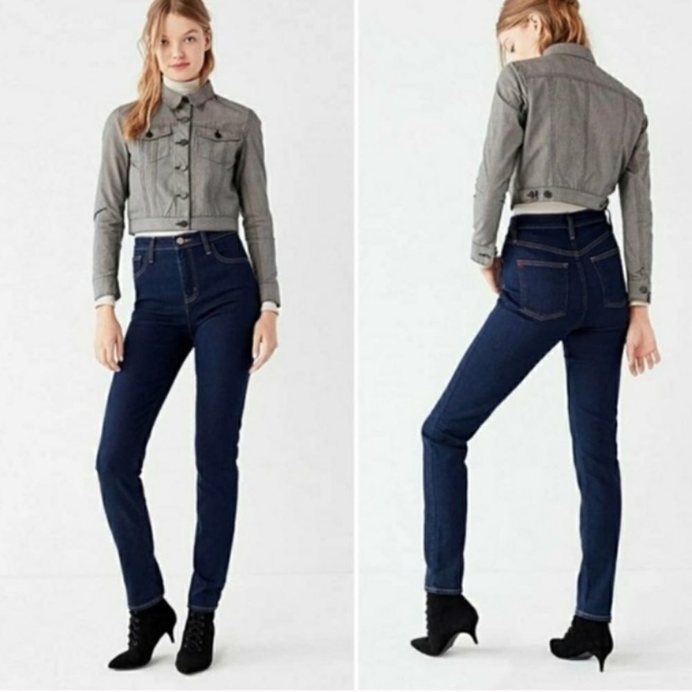 UO BDG Girlfriend High Rise Jeans